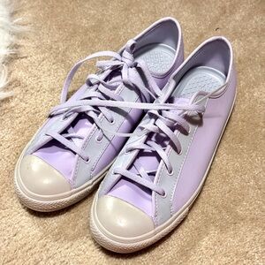 NWoT Converse Lavender Women's Sneakers size 9